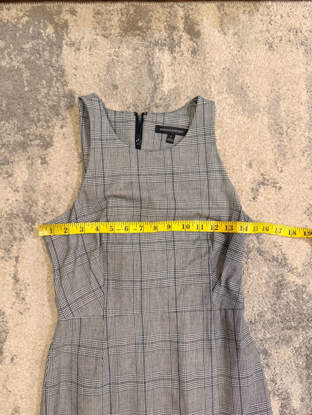 Banana Republic Gray Plaid Sheath Dress - Professional Day-to-Night Style - Picture 5 of 7